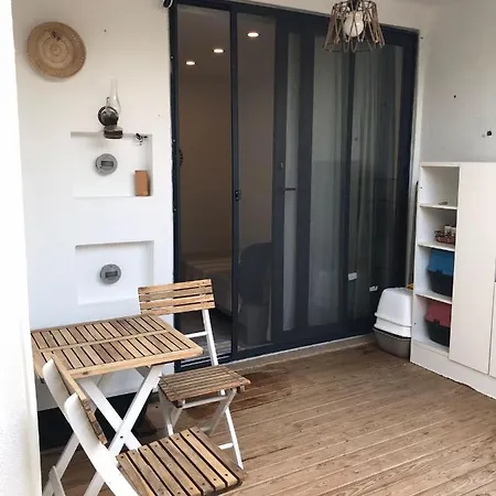 Apartment Apart, Yahsi Sahiline Yakin Ortakent'te Merkezi Konumda