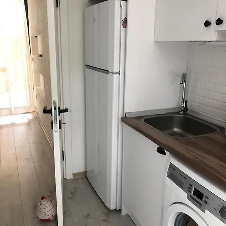 아파트 Apart, Yahsi Sahiline Yakin Ortakent'te Merkezi Konumda *
